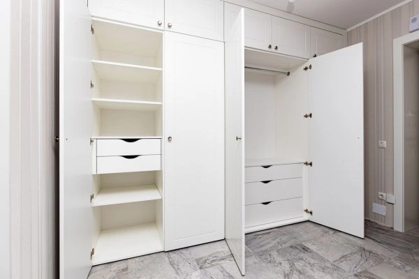 Hinged door wardrobes